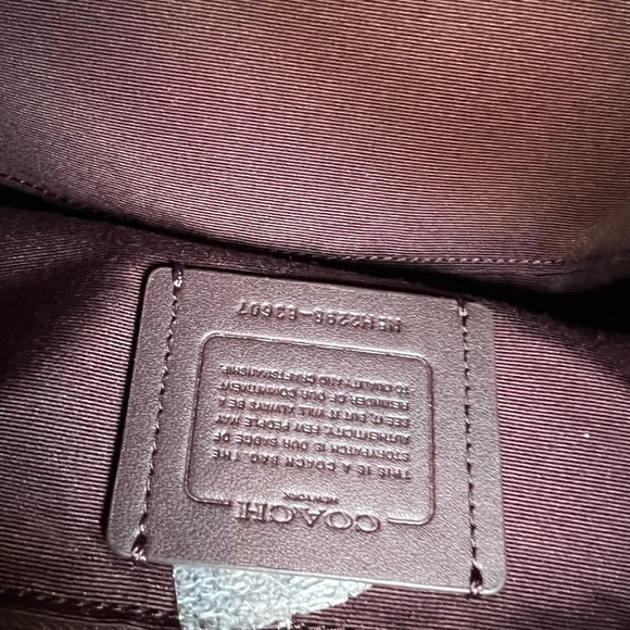 NWT Coach Rowan Satchel in signature Canvas - Picture 12 of 12